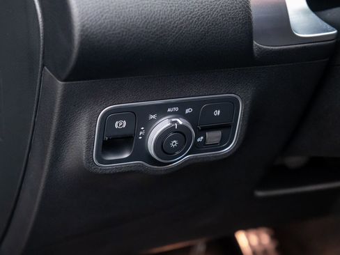 Used 2024 Mercedes-Benz EQB 250+ image 20