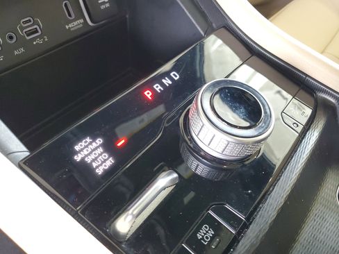 Used 2024 Jeep Grand Cherokee Limited 4xe AWD/4WD image 29