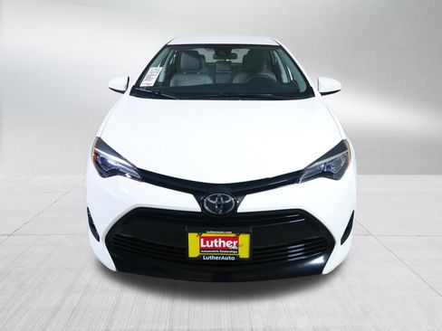 Used 2017 Toyota Corolla LE FWD image 2