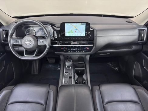 Used 2023 Nissan Pathfinder SL image 11