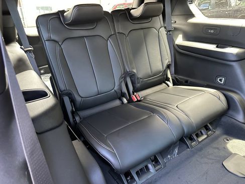 New 2026 Jeep Grand Cherokee L Limited AWD/4WD image 17