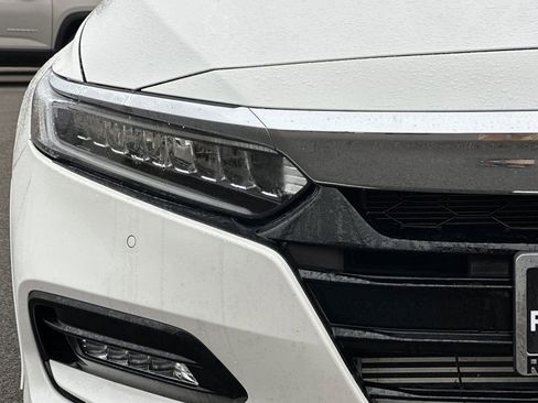 Used 2018 Honda Accord Touring image 47