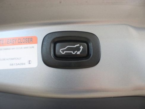 Used 2022 Mitsubishi Outlander SEL image 33