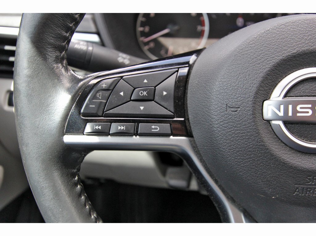 Used 2023 Nissan Altima 2.5 SL FWD image 13