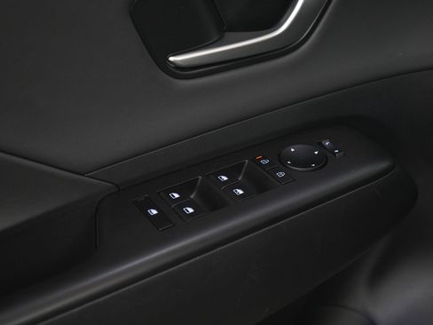 Certified 2025 Hyundai Kona Limited AWD/4WD image 22