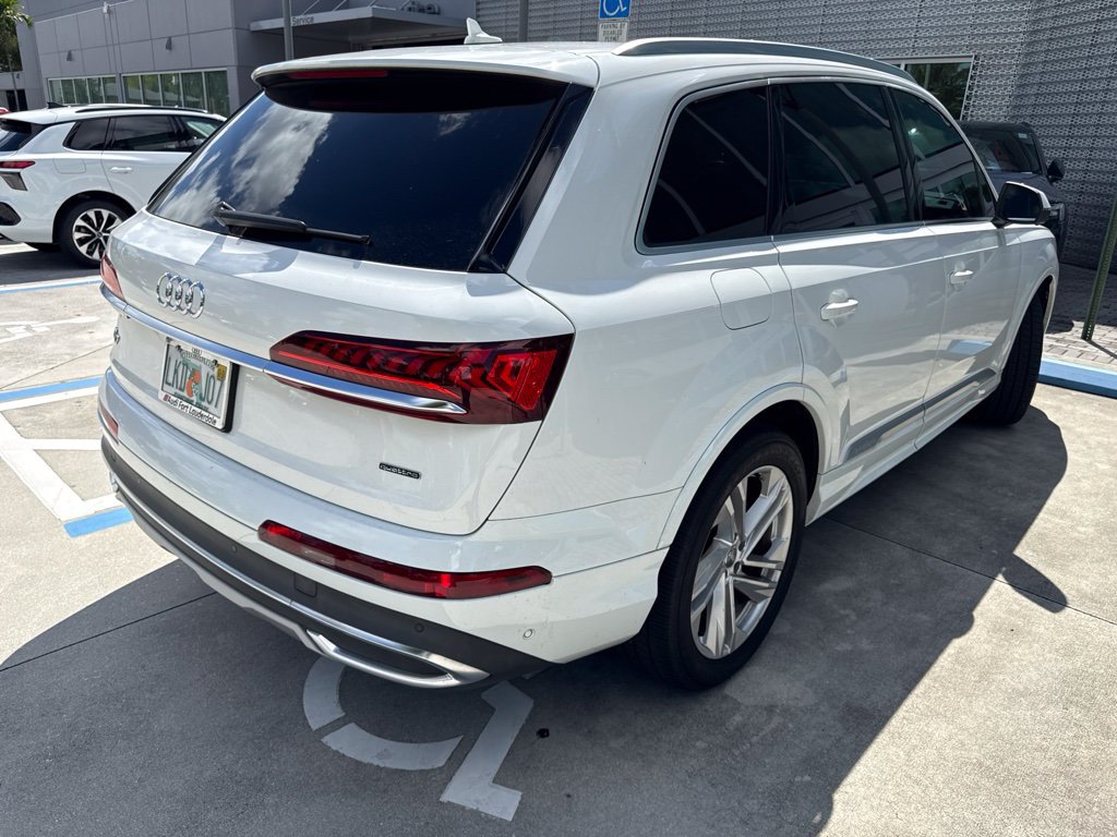 Used 2021 Audi Q7 2.0T Premium Plus AWD/4WD image 7