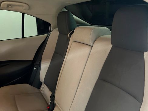 Used 2021 Toyota Corolla LE FWD image 20
