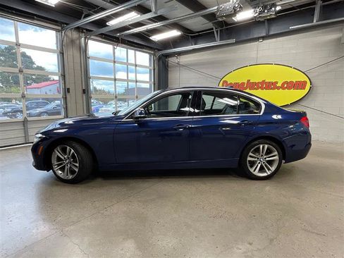 Used 2016 BMW 328i Sedan RWD image 2