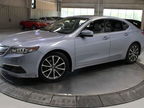 Used 2015 Acura TLX V6 w/ Technology Package FWD image 4