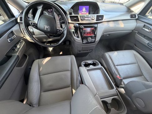 Used 2015 Honda Odyssey EX-L image 12