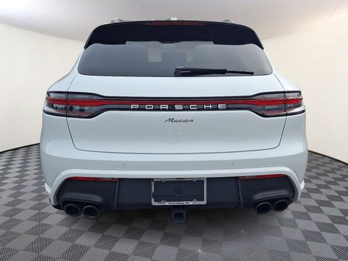 Used 2023 Porsche Macan image 3