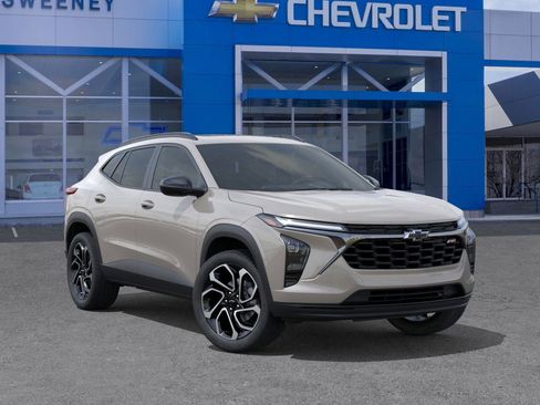 New 2026 Chevrolet Trax RS w/ Sunroof Package image 7