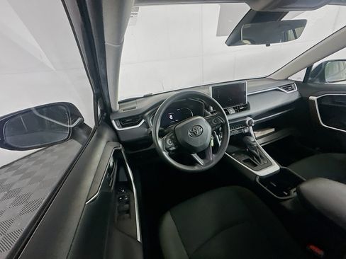 Used 2024 Toyota RAV4 LE image 17