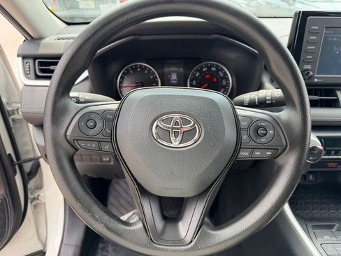 Used 2022 Toyota RAV4 XLE w/ Convenience Package FWD image 24