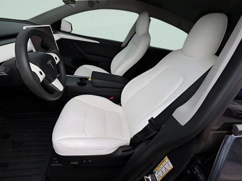 Used 2023 Tesla Model Y Long Range AWD/4WD image 11