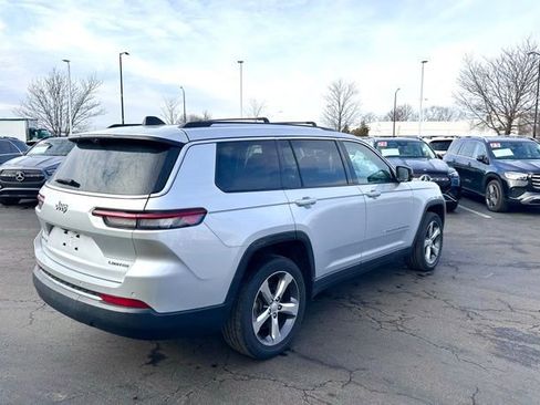 Used 2021 Jeep Grand Cherokee L Limited w/ Luxury Tech Group II image 9