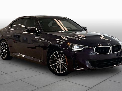 Used 2024 BMW 230i Coupe w/ Convenience Package RWD image 2