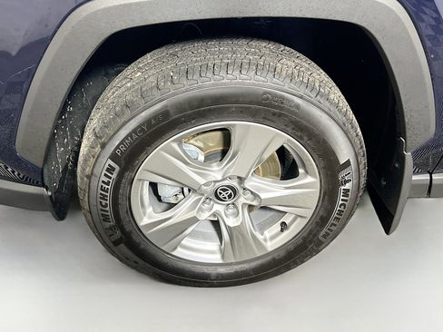 Used 2025 Toyota RAV4 XLE image 13