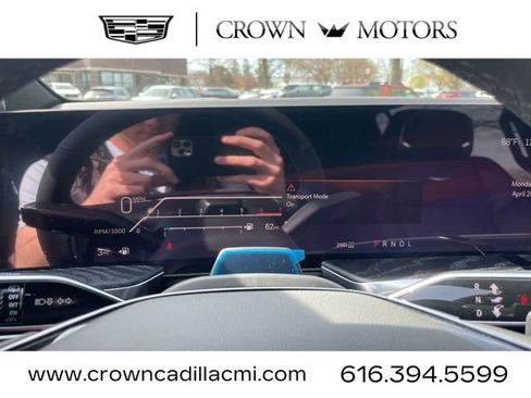 New 2025 Cadillac Escalade ESV Premium Luxury w/ Touring Package image 24