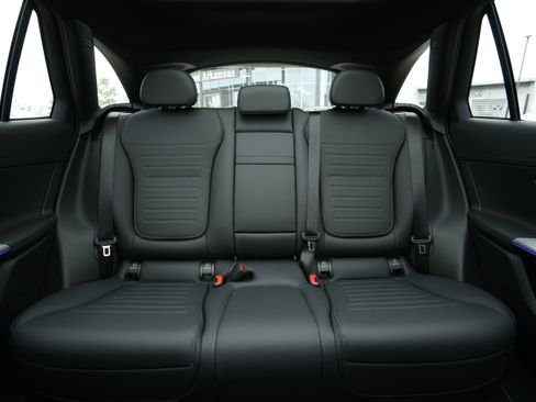 New 2026 Mercedes-Benz GLC 300 GLC 300 image 32