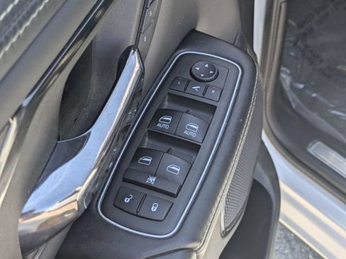Used 2023 RAM 1500 Limited AWD/4WD image 14