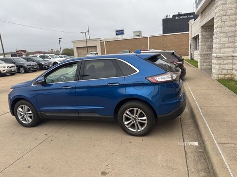 Used 2018 Ford Edge Titanium w/ Technology Package image 9