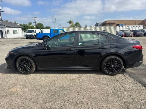 Used 2026 Toyota Camry SE FWD image 8
