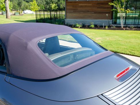 Used 2001 Porsche 911 Cabriolet image 40