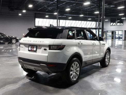 Used 2018 Land Rover Range Rover Evoque SE AWD/4WD image 7