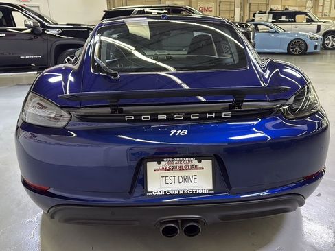 Used 2024 Porsche 718 Cayman image 9