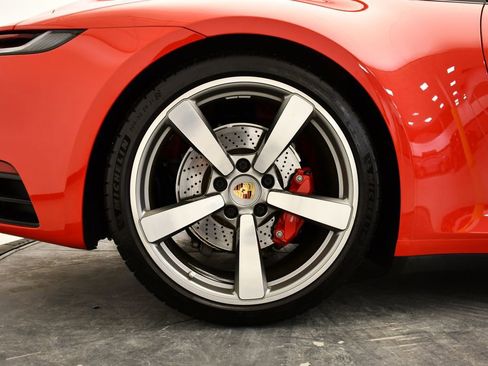 Used 2020 Porsche 911 Carrera S image 18