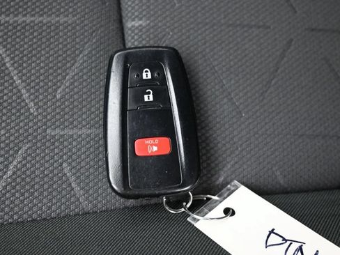 Used 2023 Toyota RAV4 XLE AWD/4WD image 24