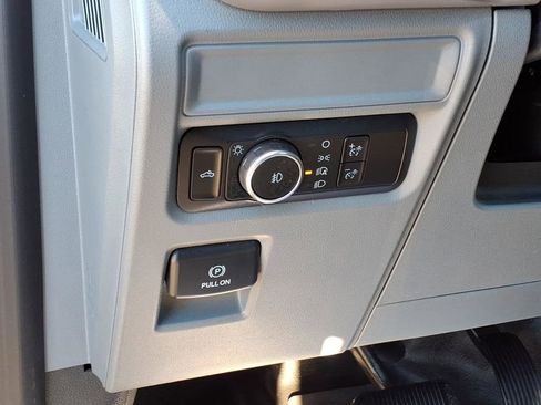 Used 2023 Ford F150 XL w/ Trailer Tow Package image 13