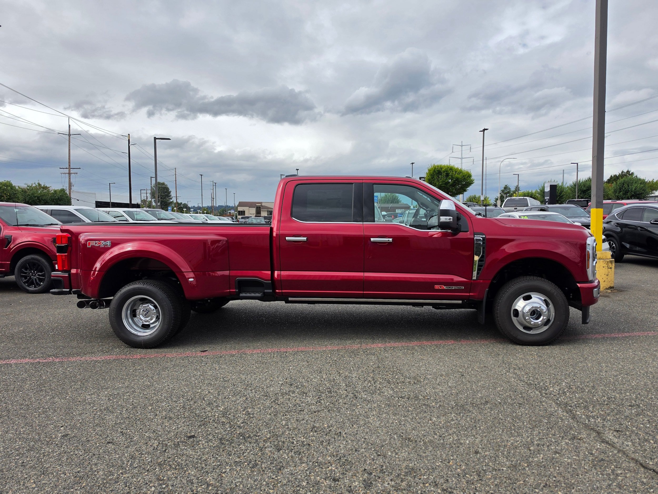 New 2026 Ford F350 Platinum w/ Platinum Plus Package AWD/4WD image 4
