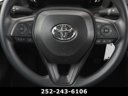 Used 2026 Toyota Corolla LE image 22
