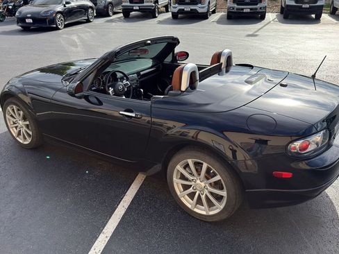 Used 2008 MAZDA MX-5 Miata Grand Touring w/ Premium Pkg RWD image 25