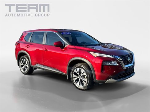 Used 2023 Nissan Rogue SV image 1