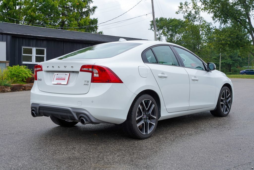 Used 2018 Volvo S60 T5 Dynamic w/ Vision Package AWD/4WD image 7