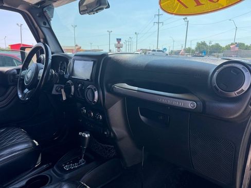 Used 2017 Jeep Wrangler Unlimited Sport w/ Quick Order Package 24S AWD/4WD image 12