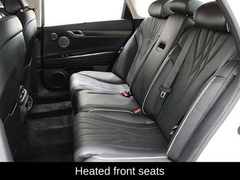 Used 2023 Genesis G80 image 13