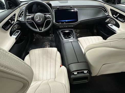 Certified 2024 Mercedes-Benz E 350 4MATIC Sedan image 26