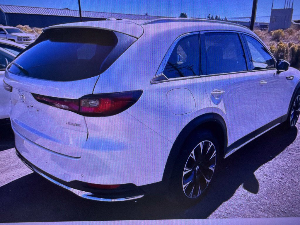 Used 2024 MAZDA CX-90 Plug-In Hybrid w/ Premium Plus AWD/4WD image 4
