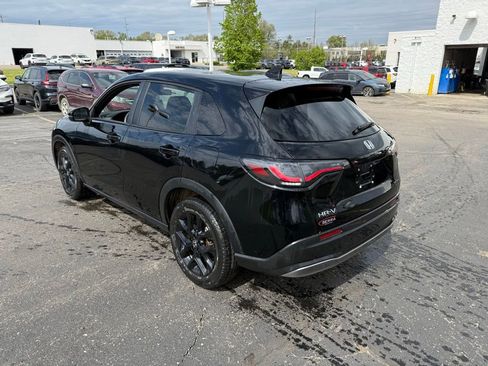 Certified 2024 Honda HR-V Sport image 2