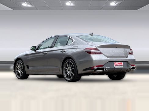 Used 2026 Genesis G70 2.5T RWD image 3