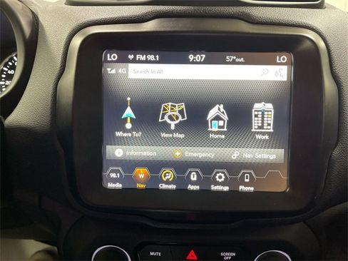 Certified 2023 Jeep Renegade Latitude image 18