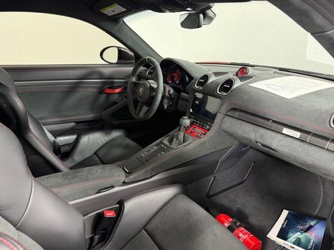 Certified 2025 Porsche 718 Cayman GT4 RS image 15