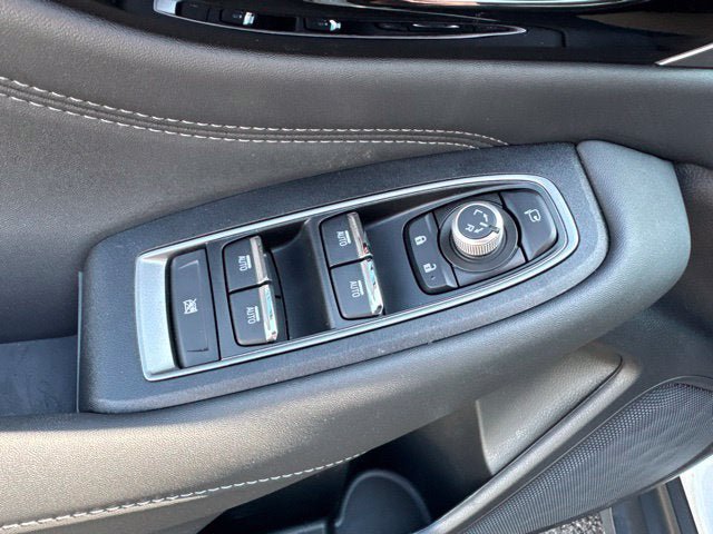 Used 2025 Subaru Outback Touring XT AWD/4WD image 9