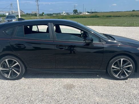 Used 2021 Subaru Impreza 2.0i Sport w/ Popular Package #3 AWD/4WD image 2
