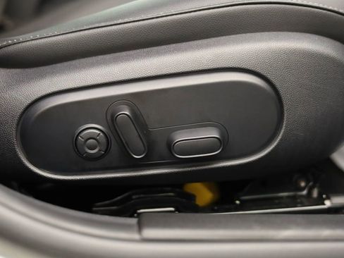 Used 2020 MINI Cooper Clubman S w/ Premium Package image 39