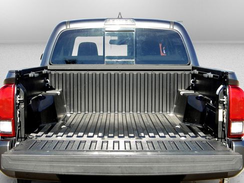 Used 2020 Toyota Tacoma SR5 w/ Technology Package image 28